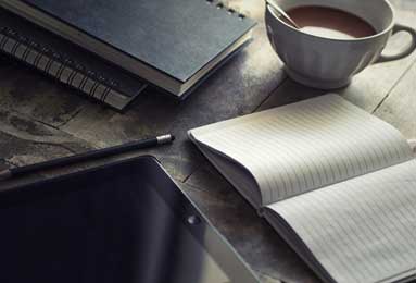 2大王牌同时报废！曼城后防崩盘惊现1条裂缝，瓜帅绝望了