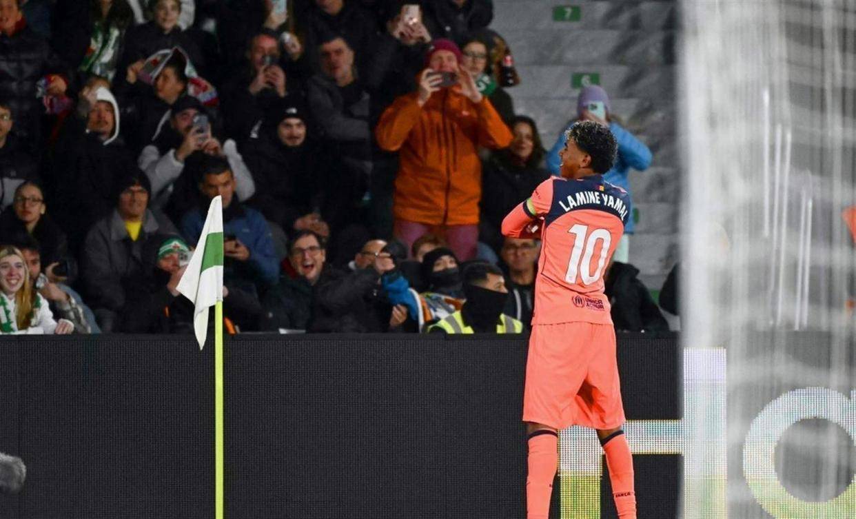 德甲连续爆冷！2-2，0-0，拜仁丢分，马竞赢不过垫底队，巴萨赢球挨骂